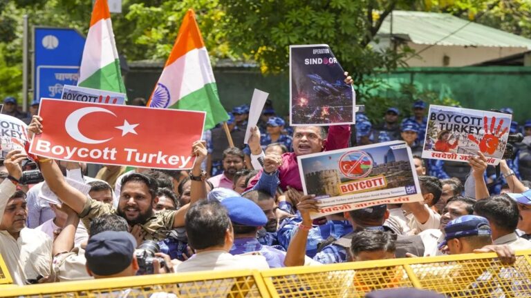 boycott-turkey-pti-1747386226.jpg