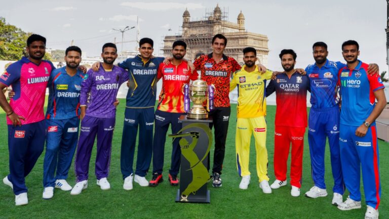 ipl-2025-group-photo-1747206454.jpg